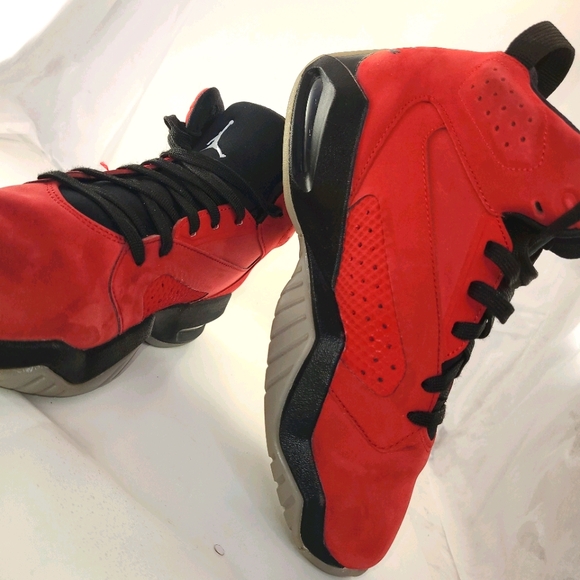 jordan lift off gym red